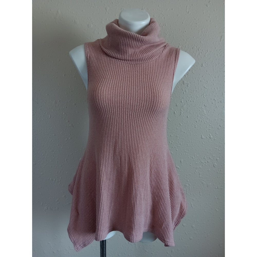 She + Sky Mauve Sleeveless Turtleneck Sweater